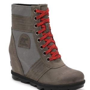 The Lexie combat bootie from Sorel with box like new